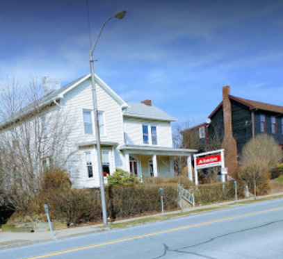 Jake Davis – State Farm Insurance Agent